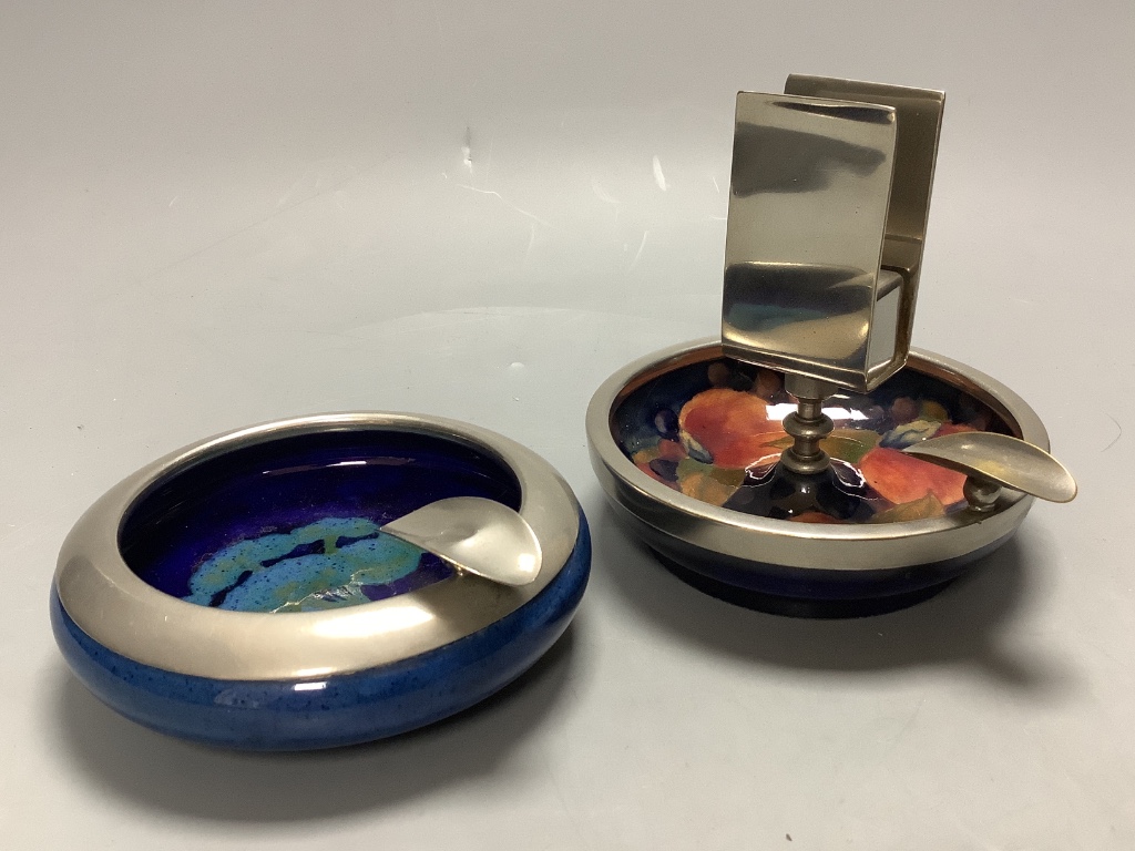 Two Moorcroft ashtrays, Midnight Blue and Pomegranate patterns, tallest 12cm 258